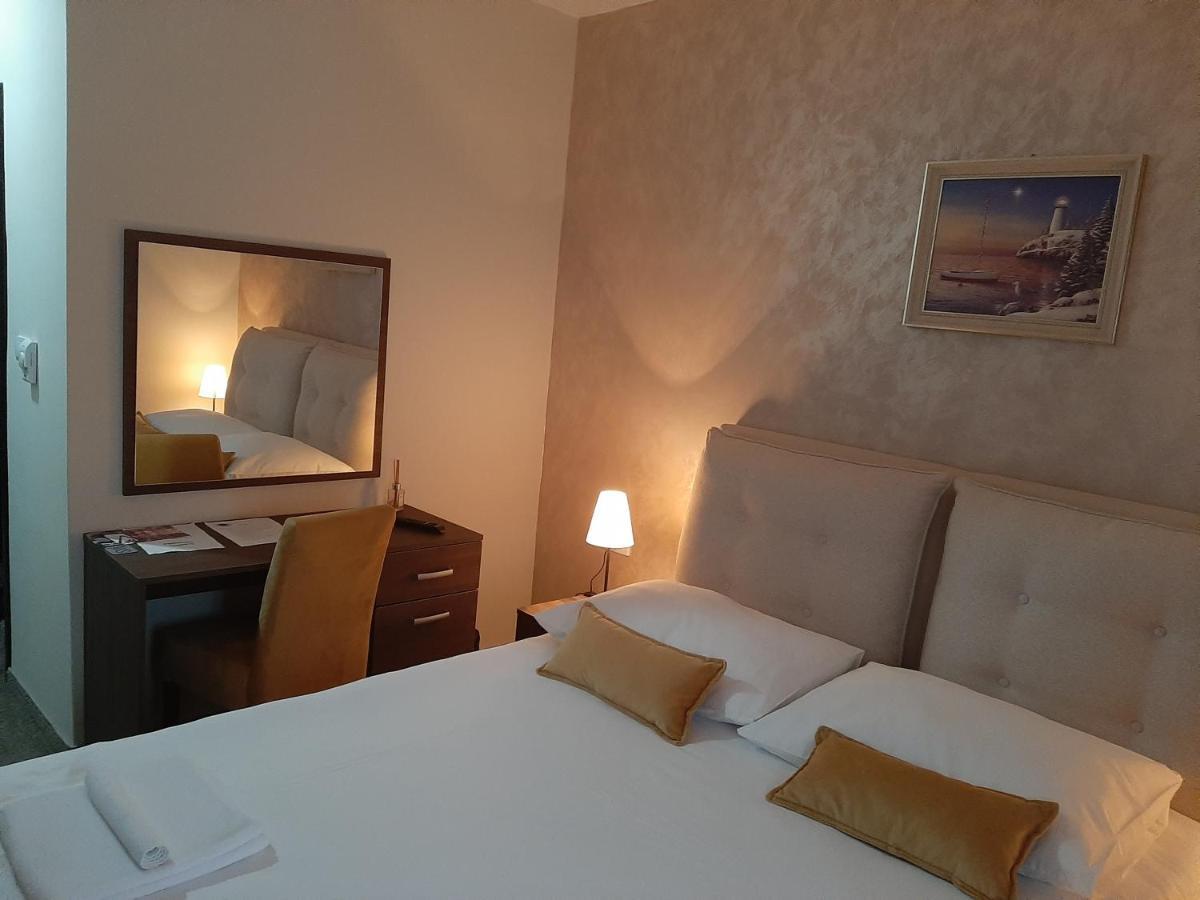 Hotel Usce Šabac Extérieur photo